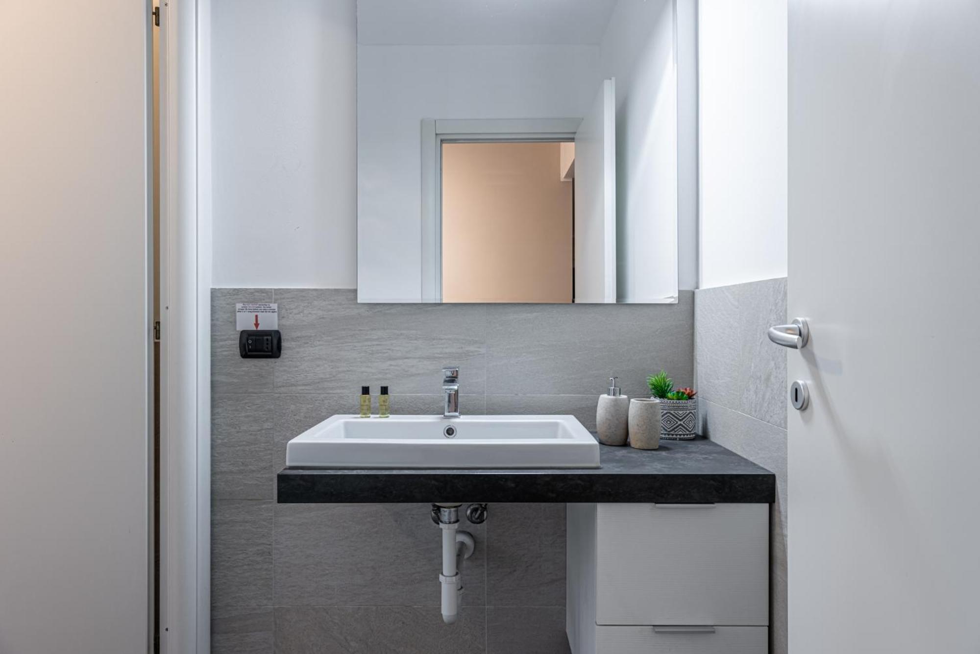 Sant' Ambrogio Flat Leilighet Milano Eksteriør bilde
